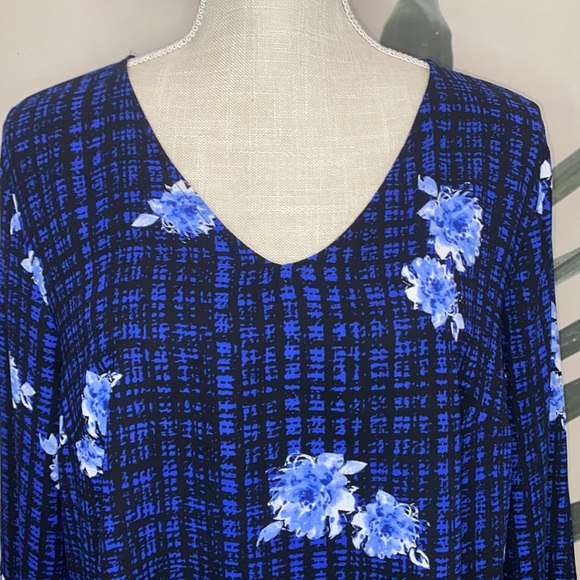 Apt. 9 Floral Weave Blouse - Picture 3 of 8